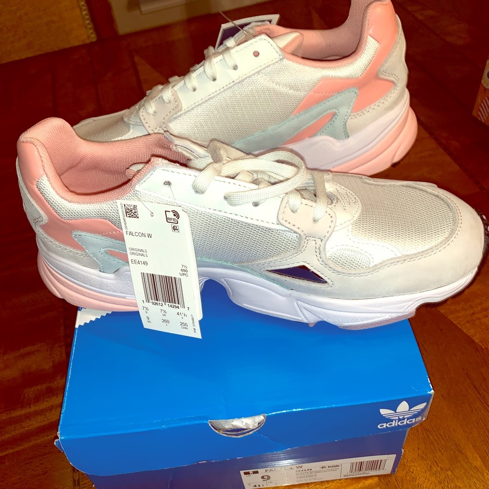 Adidas Original Falcon Women’s shoe Size 9